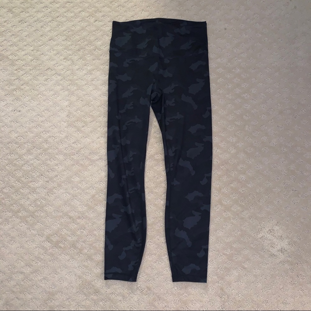 Yogalicious Black Camo leggings